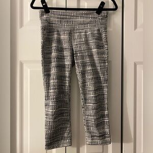 GapFit Yoga Capri Pant